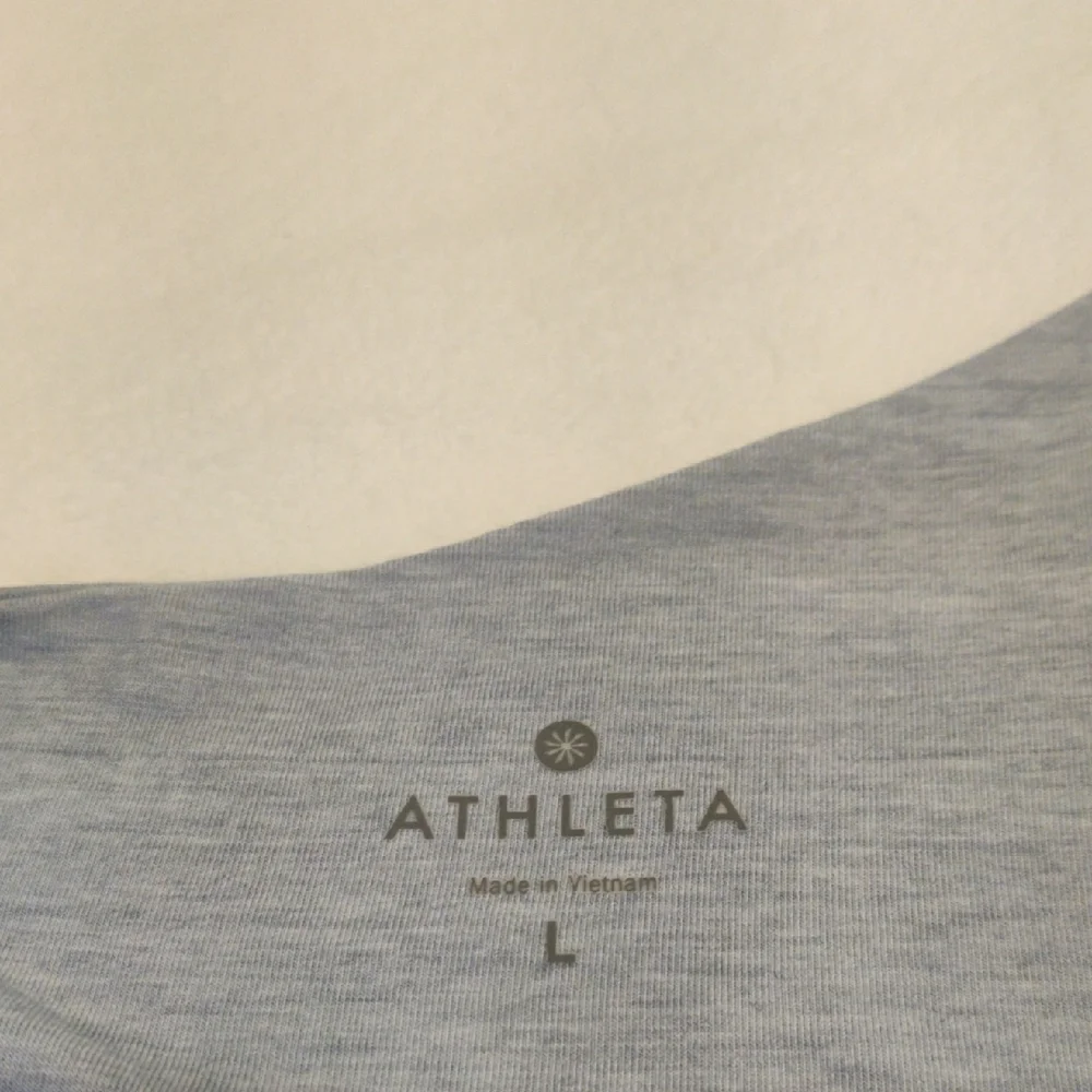 Athleta. Women's Light Gray Top - Picture 5 of 9